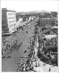 Parade heading west on 4th Street