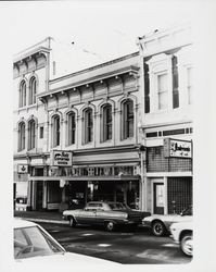 Bob's Sporting Goods building