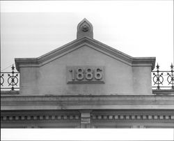 Architectural details on the 1886 portion of the McNear Building