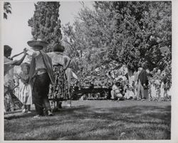 Children dancing at the Valley of the Moon Festival