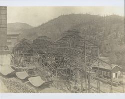 Unidentified Northern California lumber mill under construction, about 1915