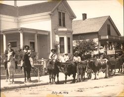 Tomasini family in front of their home at 6 Fifth Street, Petaluma, California on July 4, 1916