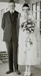 Charles E. Raymond and Norma Gleason wedding portrait, Petaluma, California, 1921