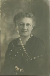 Ella Haskins Fredricks, Petaluma, California, 1910