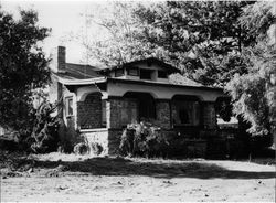 Front and left side of the Arthur B, Smith & Mary Libby House located at 4818 Kiern Court, Santa Rosa, California, July 11, 1989