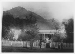 Unidentified family outside their Healdsburg, California home, about 1899