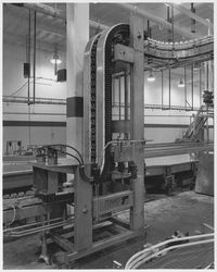 Jar transport machine in the Sebastopol Apple Growers Cooperative plant, Sebastopol, California, 1980