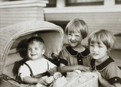 Dorothy, Marjorie and Raymond Cochrane, Petaluma, California, about 1927