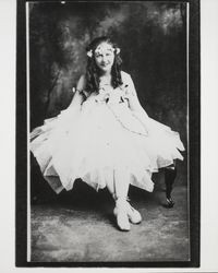 Chispa Barnes in a ballet costume