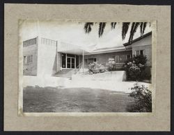 Exterior view of Palm Drive Hospital