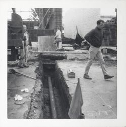 Laying water line into new White House