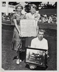 Honoring Lou Dillon record making trotting horse at the Sonoma County Fair Racetrack, Santa Rosa, California