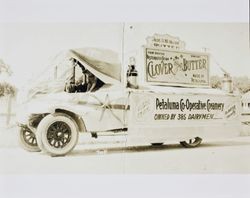 Petaluma Cooperative Creamery float , Egg Day Parade 1922