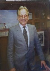 Claus Neumann, owner, Los Robles Lodge, April 25, 1994