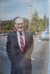 Tom Cox, Manager Santa Rosa Chamber of Commerce, December 14, 1990