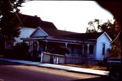 1895 Queen Anne cottage at 562 Petaluma Avenue, Sebastopol, California, 1975