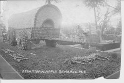 Gravenstein Apple Show display of a covered wagon from the Vine Hill growers' district in August, 1912