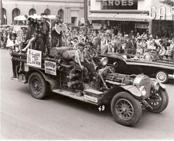 Stumptown Daze 'float' of the 1917 La France fire engine in Santa Rosa Rose Parade, about 1957