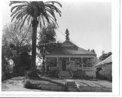 1905 Queen Anne house in the Raup Addition, at 382 Florence Avenue, Sebastopol, California, 1993