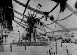 Gravenstein Apple Show display of a Ferris Wheel made of whole and sliced apples