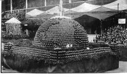 Sebastopol's Gravenstein Apple Show display of world "Columbus in the New World"