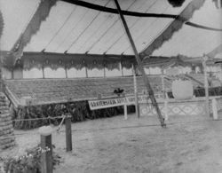 Gravenstein Apple Show display of the Gravenstein Apple Growers Co-Op Association, about 1930
