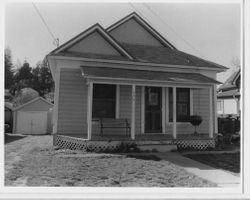 1900 Queen Anne house in the Pitt Addition, at 456 Petaluma Avenue, Sebastopol, California, 1993