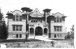 Analy Union High School building in 1909