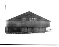 Old Steamer Gold building, Petaluma, 1968