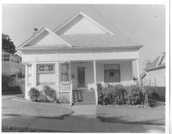 1895 Queen Anne house in the Calder Addition, at 7158 Calder Avenue, Sebastopol, California, 1993