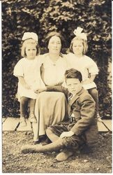 Olivia, mother Maude Abbott, Eleanor and Ben
