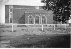 Analy Union High School Memorial Gymnasium in Sebastopol, California, 1927