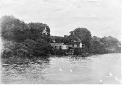 F. J. Riddell waterfront residence at Bodega Bay, about 1900