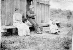 Miss Ashby, Buster the dog, F. J. Riddell, Alice and Blanche Riddell at Bodega Bay, 1908