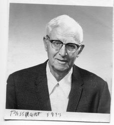 Oscar A. Hallberg 1973 passport photo