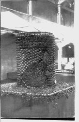 Sebastopol's Gravenstein Apple Show display of a can of "Old Dutch Cleanser" made of apples