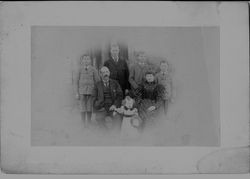 John Wesley Sullivan and wife Etta McReynolds Sullivan with their five children, George, Francis, Perry, Ernest, and Hiram Eugene