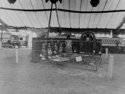 Gravenstein Apple Show display by Santa Rosa of the nursery rhyme "Mary Mary Quite Contrary"