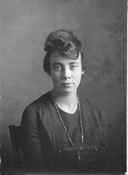 Studio portrait of Edith Lindsey circa 1920s