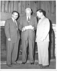 Oscar A. Hallberg at the PAI (Pacific Apple Industry) directors meeting at New York, 1956