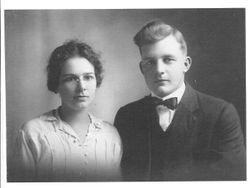 Vina Viola Snow and Lawrence Poage Mohn, about 1918