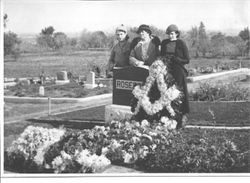 Charlotte Rosebrook, Leta Rosebrook and Marilyn Rosebrook at the grave site of George Emerson Rosebrook, December 1933 at the Masonic Cemetery (currently Sebastopol Memorial Lawn) in Sebastopol