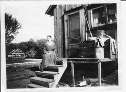 Gladys F. (Crabtree) Narron on back steps of house on Donald or Shirley Ave. in Graton, California, where Harold Narron was born in 1923