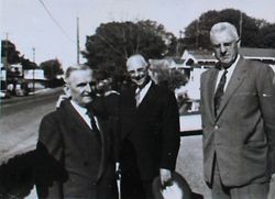 Bill Hotle, local apple grower, Congressman Hubert B. Scudder and Oscar A. Hallberg, 1954