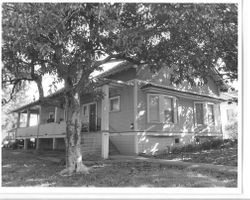 1915 bungalow house in the Bonnardel Addition, at 565 North Main Street, Sebastopol, California, 1993