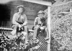 Marie Uhlenberg and Alice Riddell