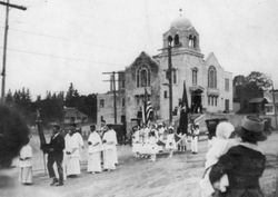 Holy Ghost parade on North Main Street Sebastopol, about early 1900s