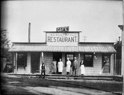 Sebastopol Restaurant on Santa Rosa Avenue near Petaluma Avenue, about 1910