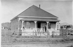 Residence of Mrs Maggie (Margaret) Alten in Santa Rosa, California
