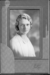 Louise Hallberg, 1933